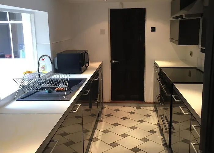 Brixton 5 Bedroom Wonder