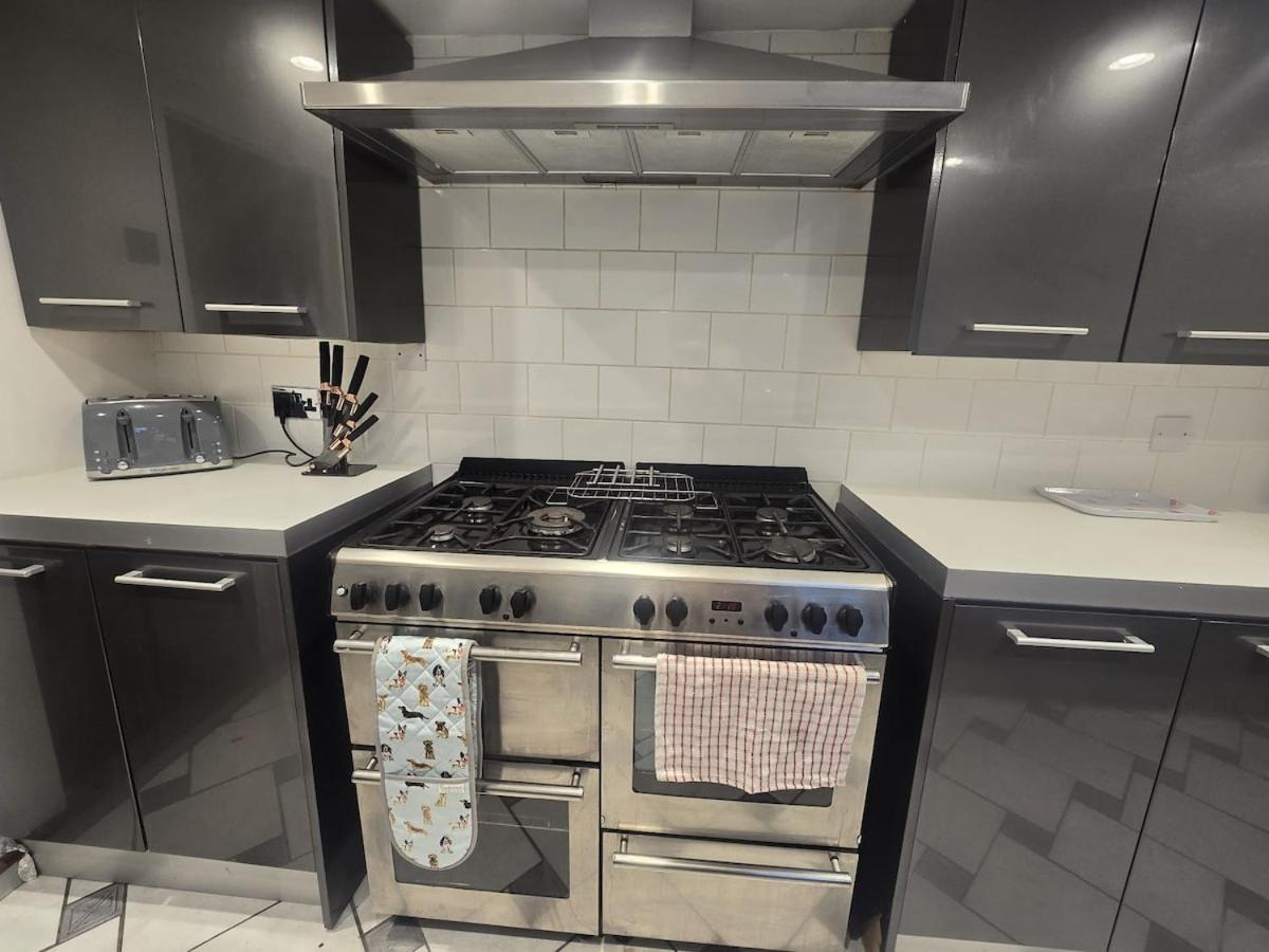 Brixton 5 Bedroom Wonder Londra